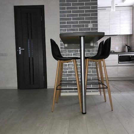 Апартаменти Studio Loft Style Cherníhiv Exterior foto